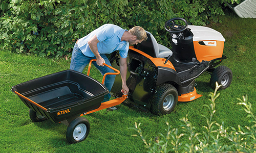 Stihl dārza traktors